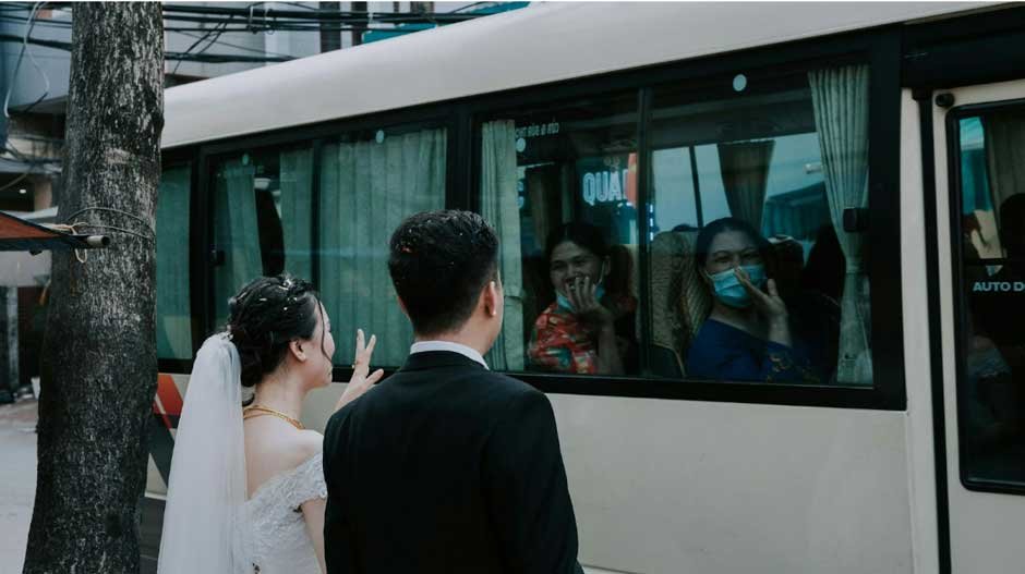 How to Rent A Bus for Weddings and Party Celebrations